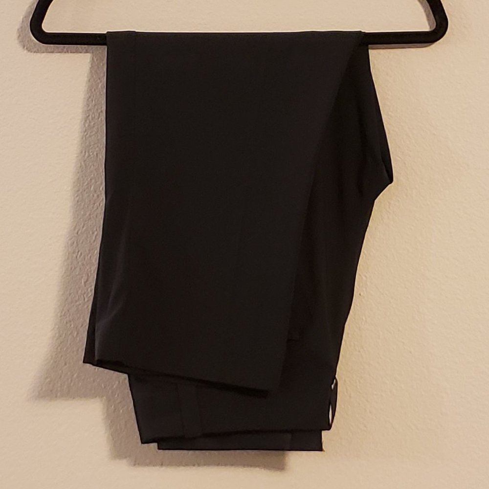Women's Nike golf black crop pants - size 6